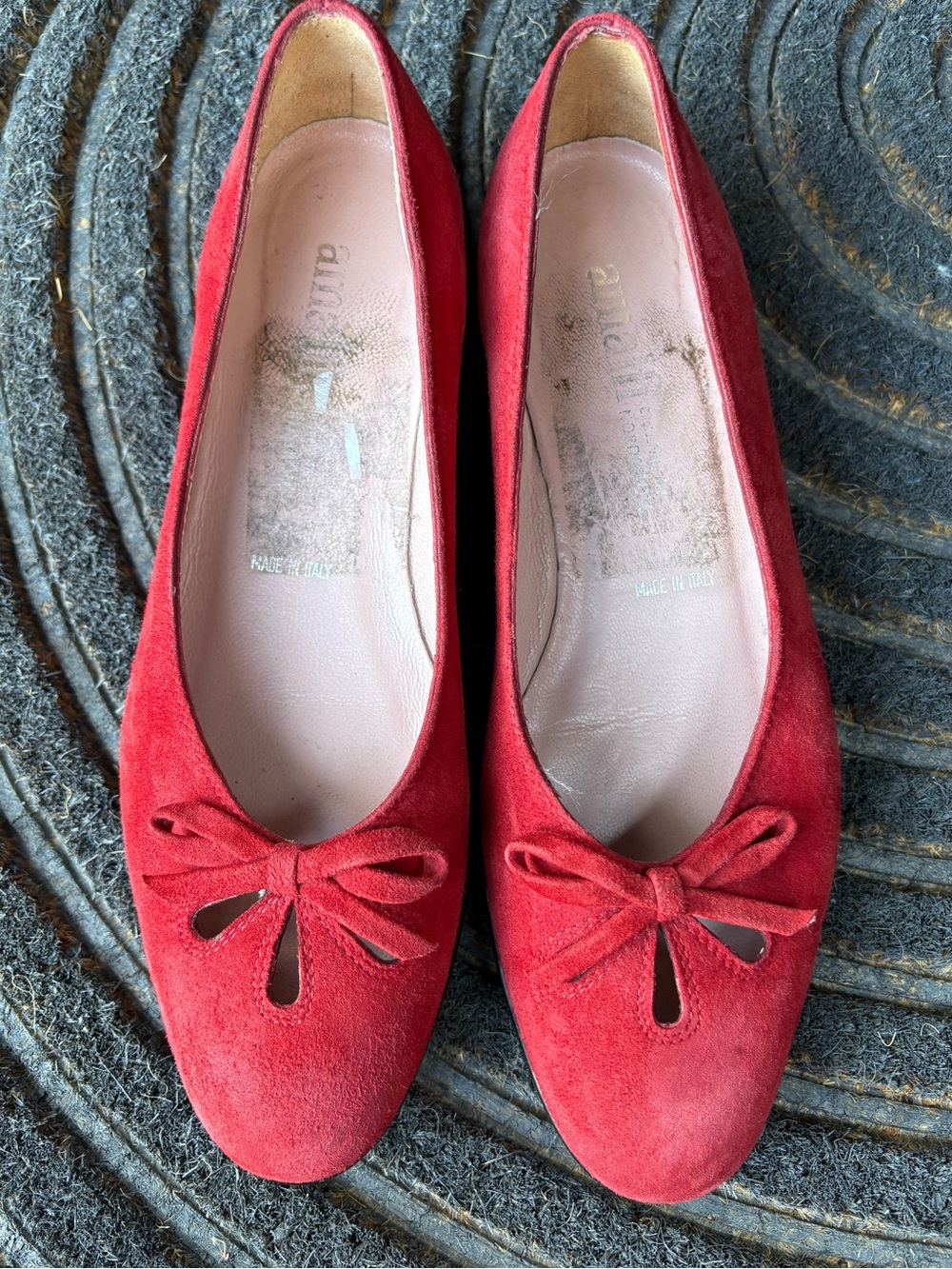 Amalfi Red Suede Women’s ballet flat with bow